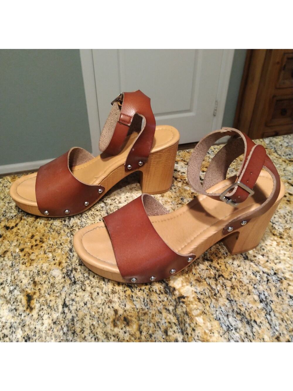 Dunes Sunny Leather Sandal Memory Foam Insole & LiteSole Women's Sz 7.5